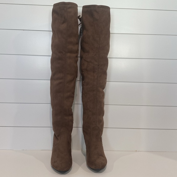 Top Moda Over The Knee Boot. Size 8M - Picture 3 of 9